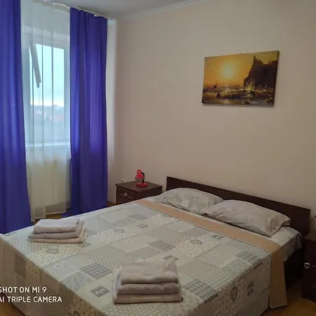 Apartments Domovik On Beregovskaya 3 Mukatschewo Zimmer foto