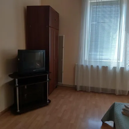 Apartments Domovik On Beregovskaya 3 Mukatschewo Zimmer foto