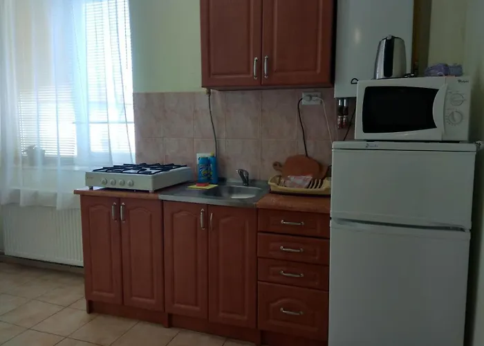 Apartments Domovik On Beregovskaya 3